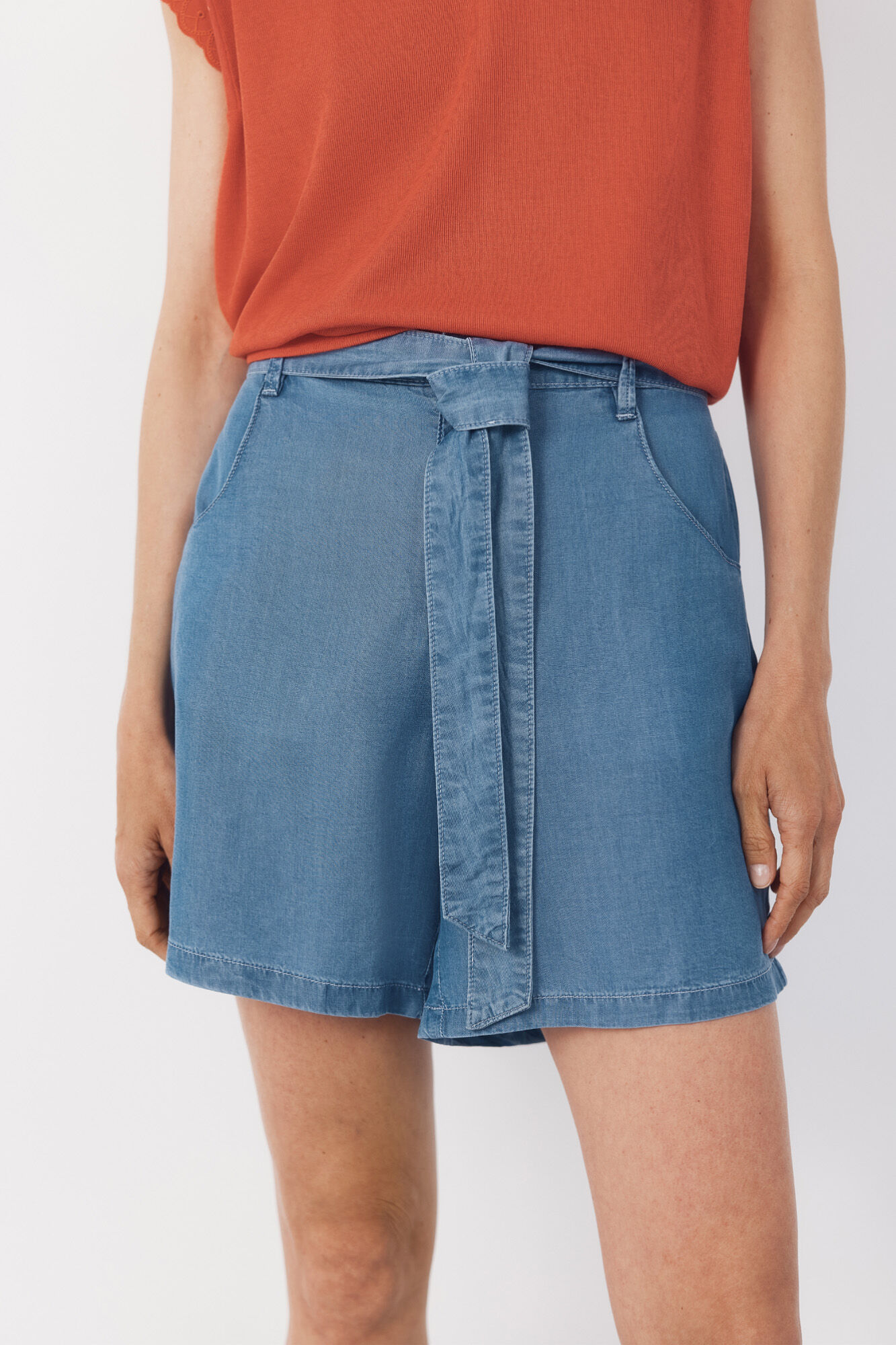 Cortefiel Bermudas fluidas de tencel