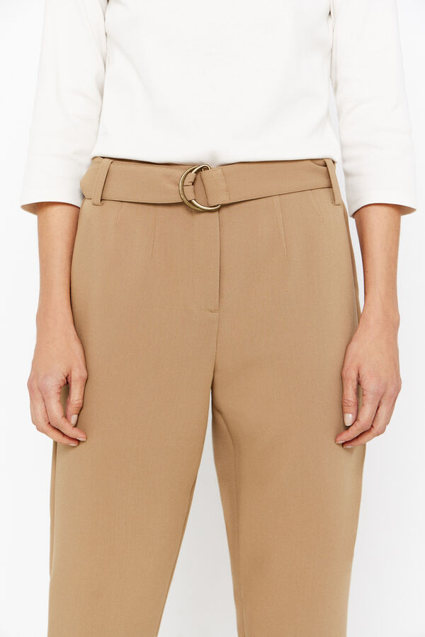 Cortefiel Pantalón con cinturón Beige