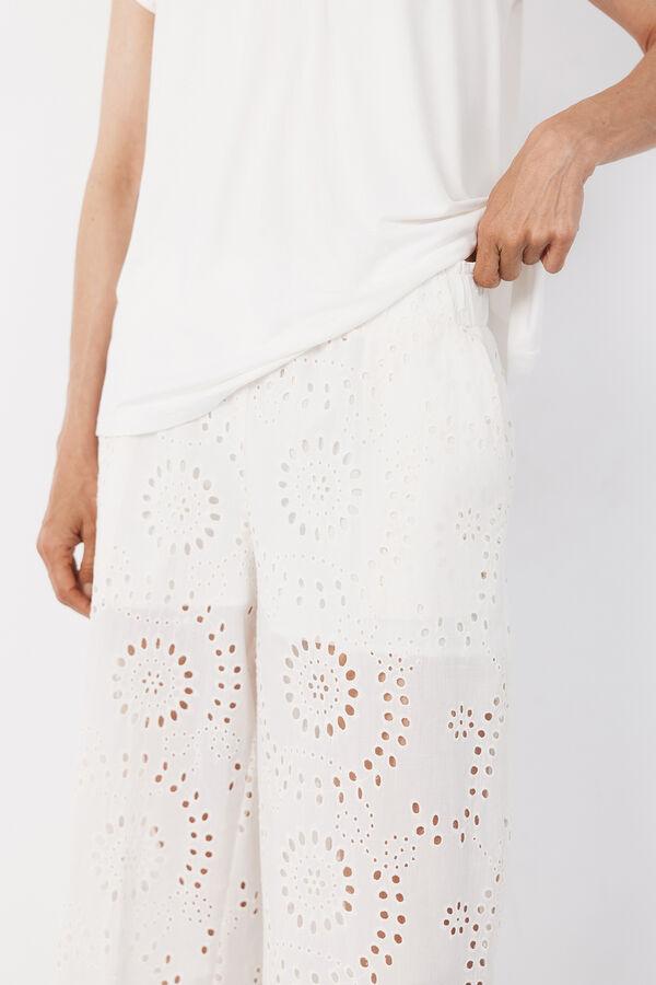 Cortefiel Pantal&oacute;n de mujer bordado Marfil