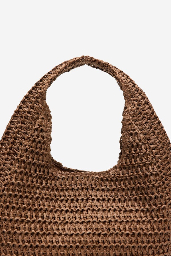 Cortefiel Bolsa hobo trenzada Marr&oacute;n oscuro