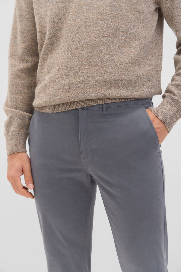 Cortefiel Pantalón chino slim fit Gris