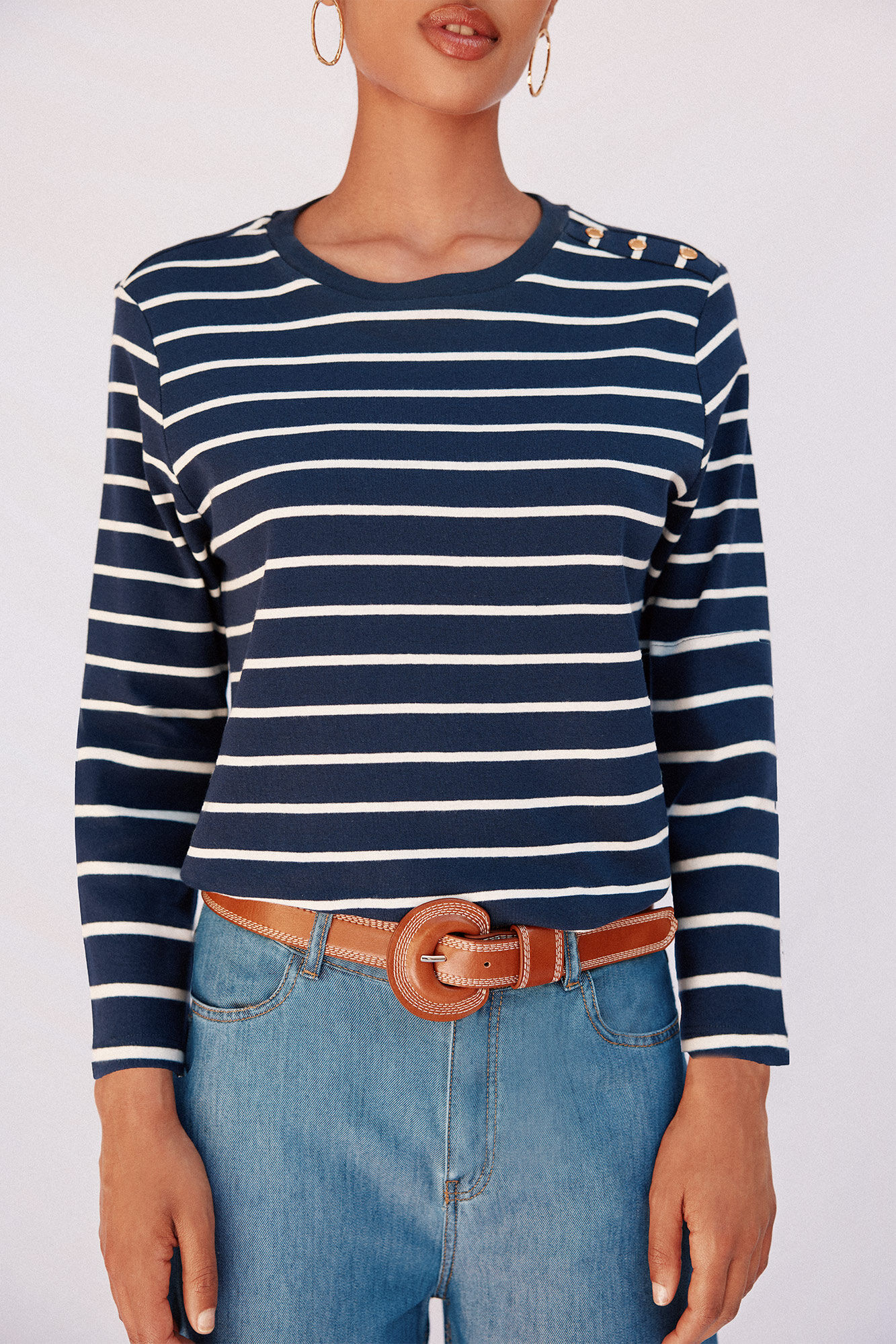 Cortefiel Playera b&aacute;sica botones dorados