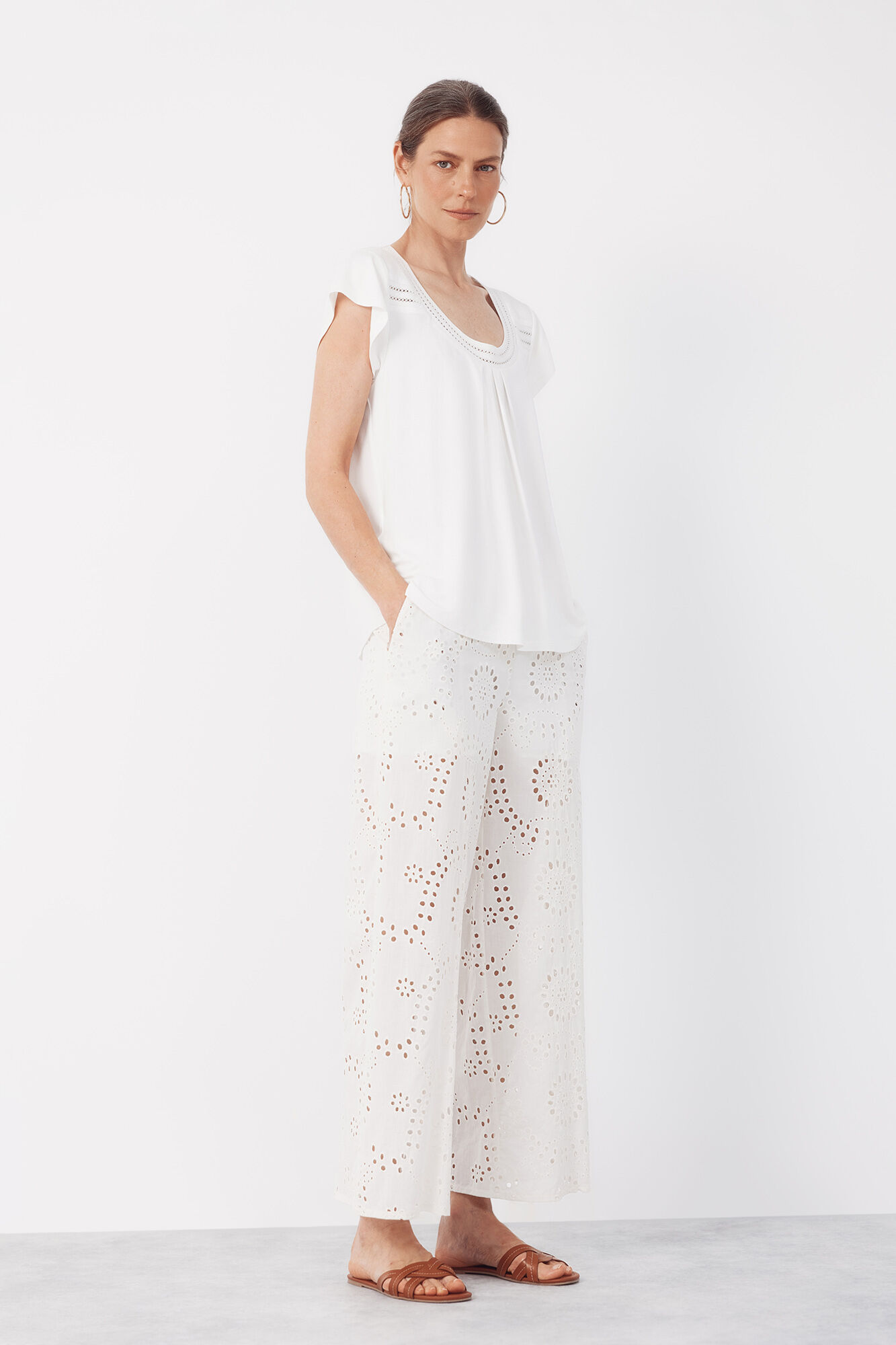 Cortefiel Pantal&oacute;n de mujer bordado