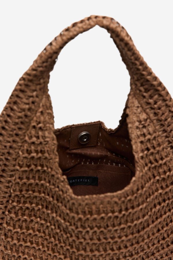 Cortefiel Bolsa hobo trenzada Marr&oacute;n oscuro