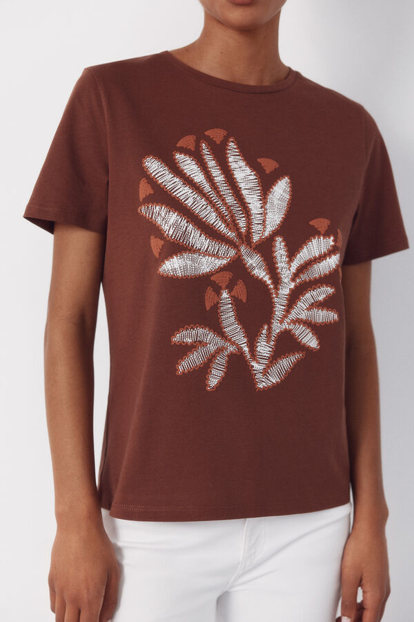 Cortefiel Playera estampada Marr&oacute;n