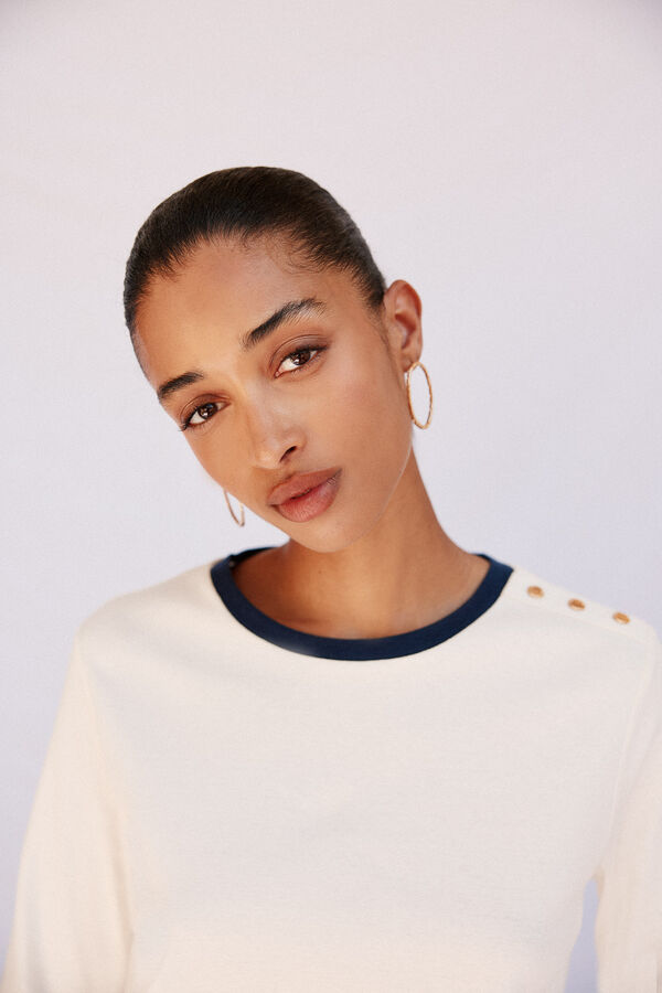 Cortefiel Playera básica botones dorados Marfil