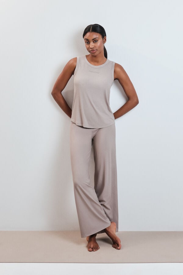 Dash and Stars Playera sin mangas de rib beige caf&eacute;