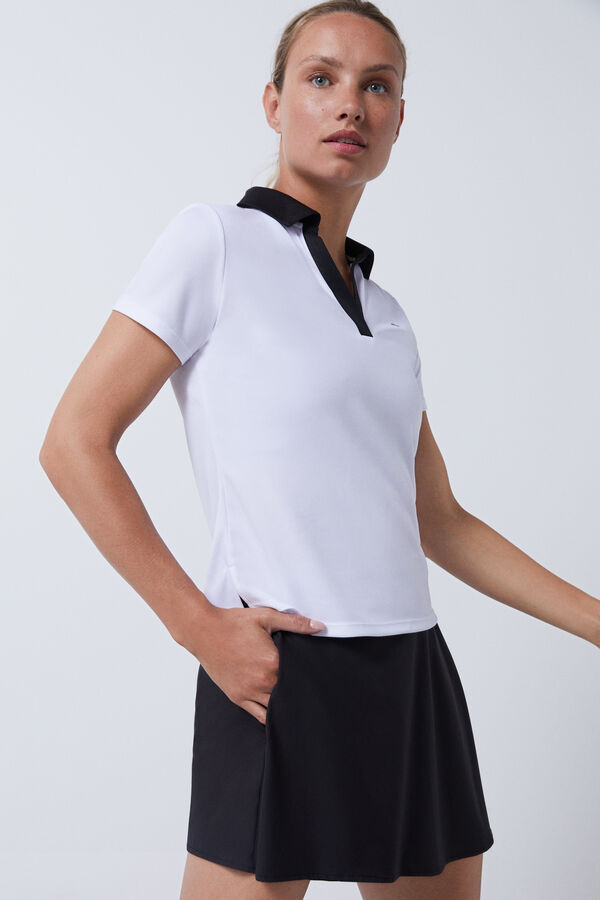 Dash and Stars Polo técnico blanco beige