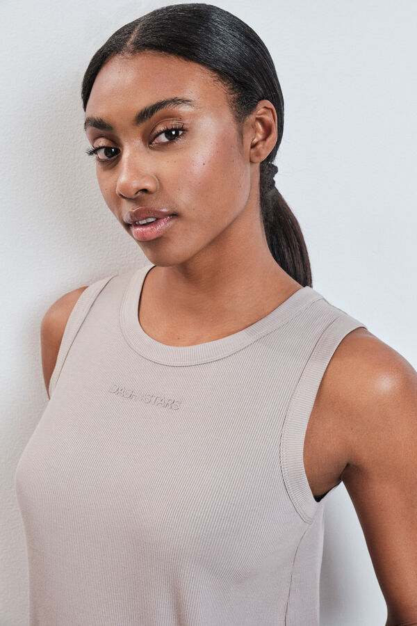 Dash and Stars Playera sin mangas de rib beige caf&eacute;