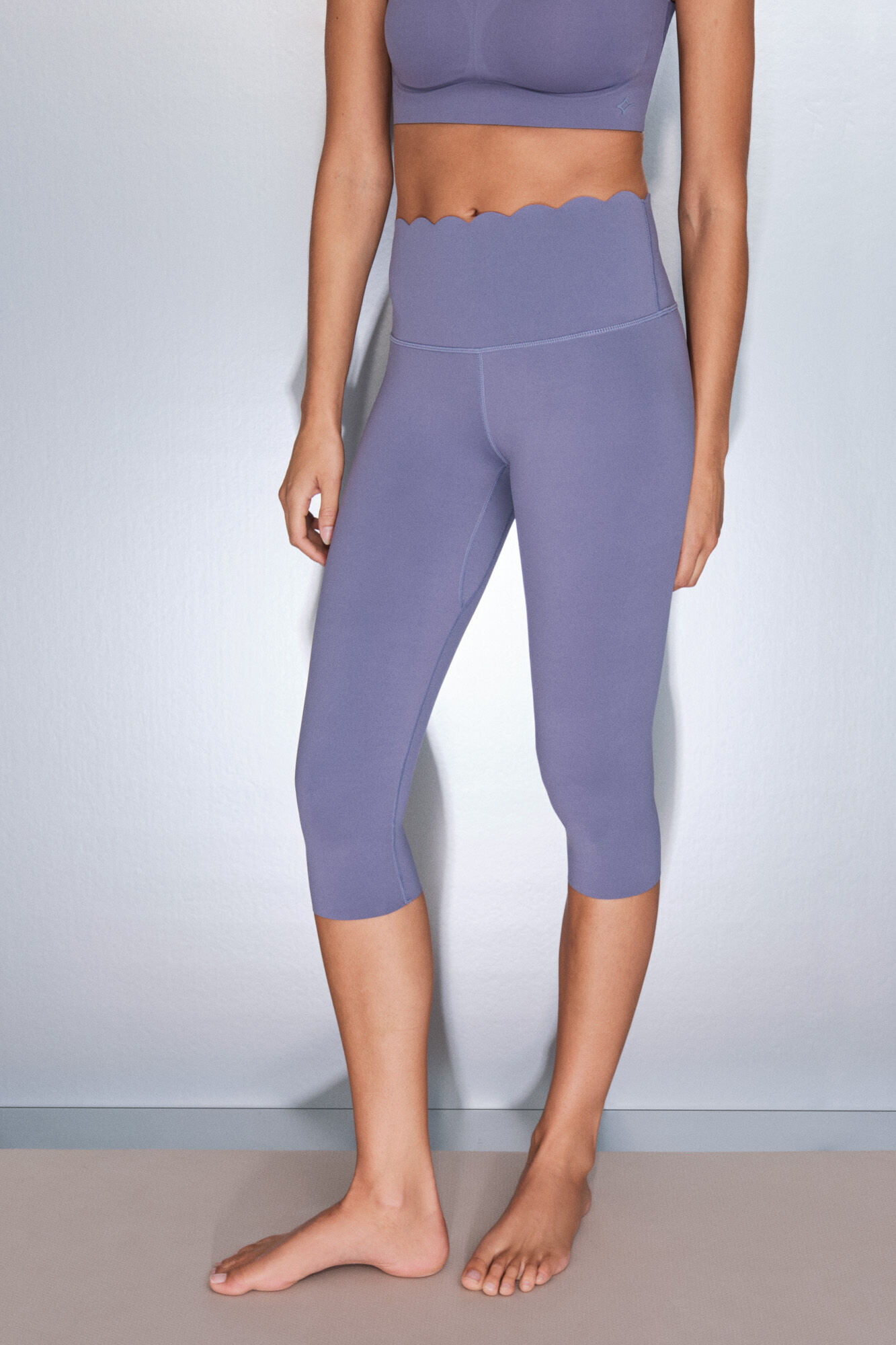 Dash and Stars Pantal&oacute;n legging pirata morados COMPRESIVOS