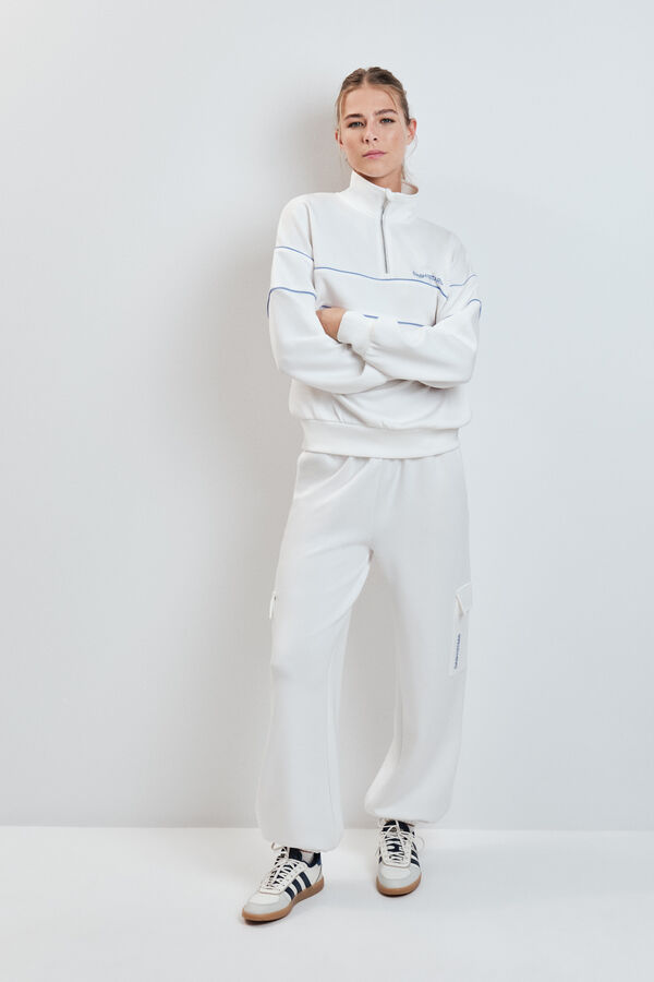 Dash and Stars Chamarra cuello alto cierre blanca beige