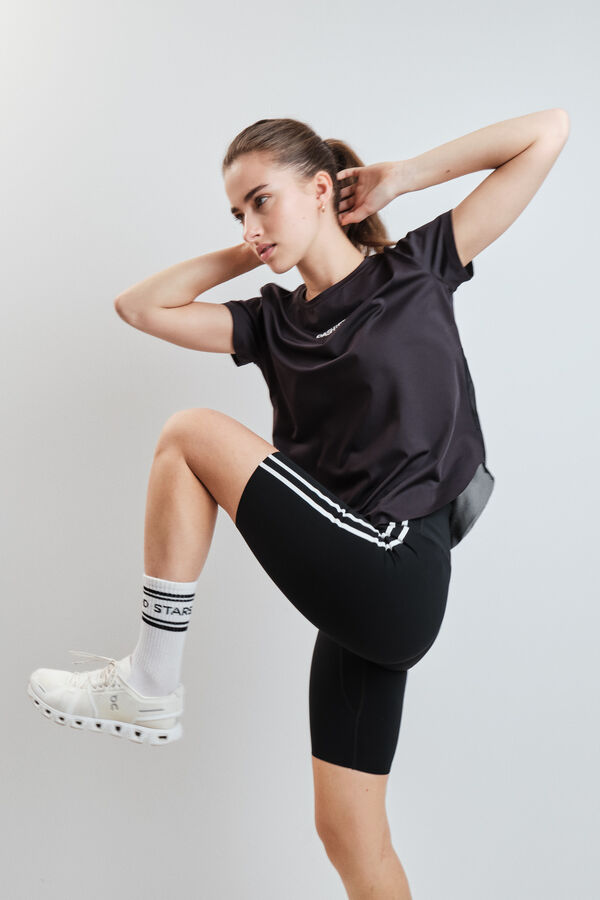 Dash and Stars Playera t&eacute;cnica con panel de malla negra negro