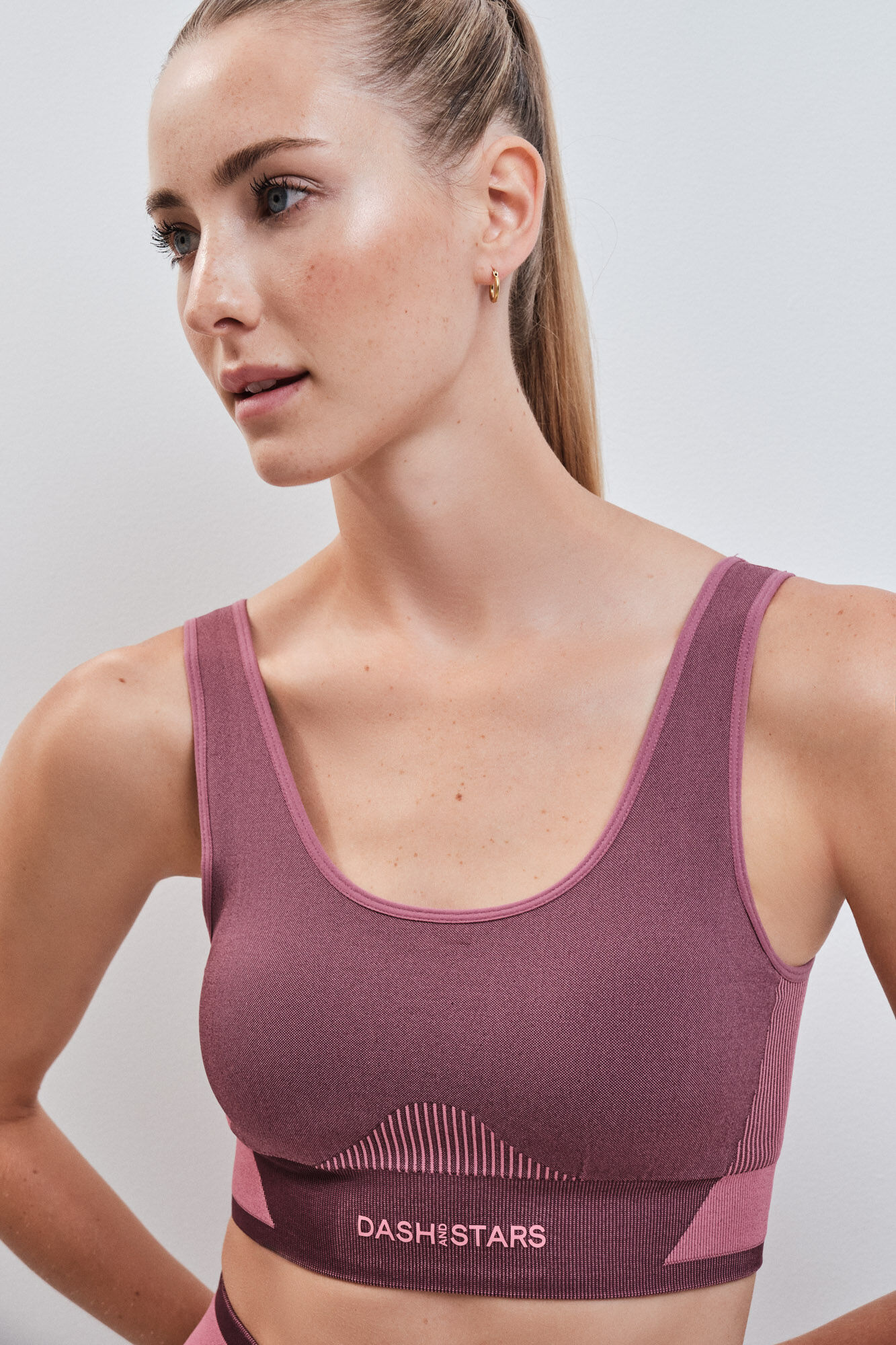 Dash and Stars Brasier deportivo SEAMLESS COMFORT burgundy