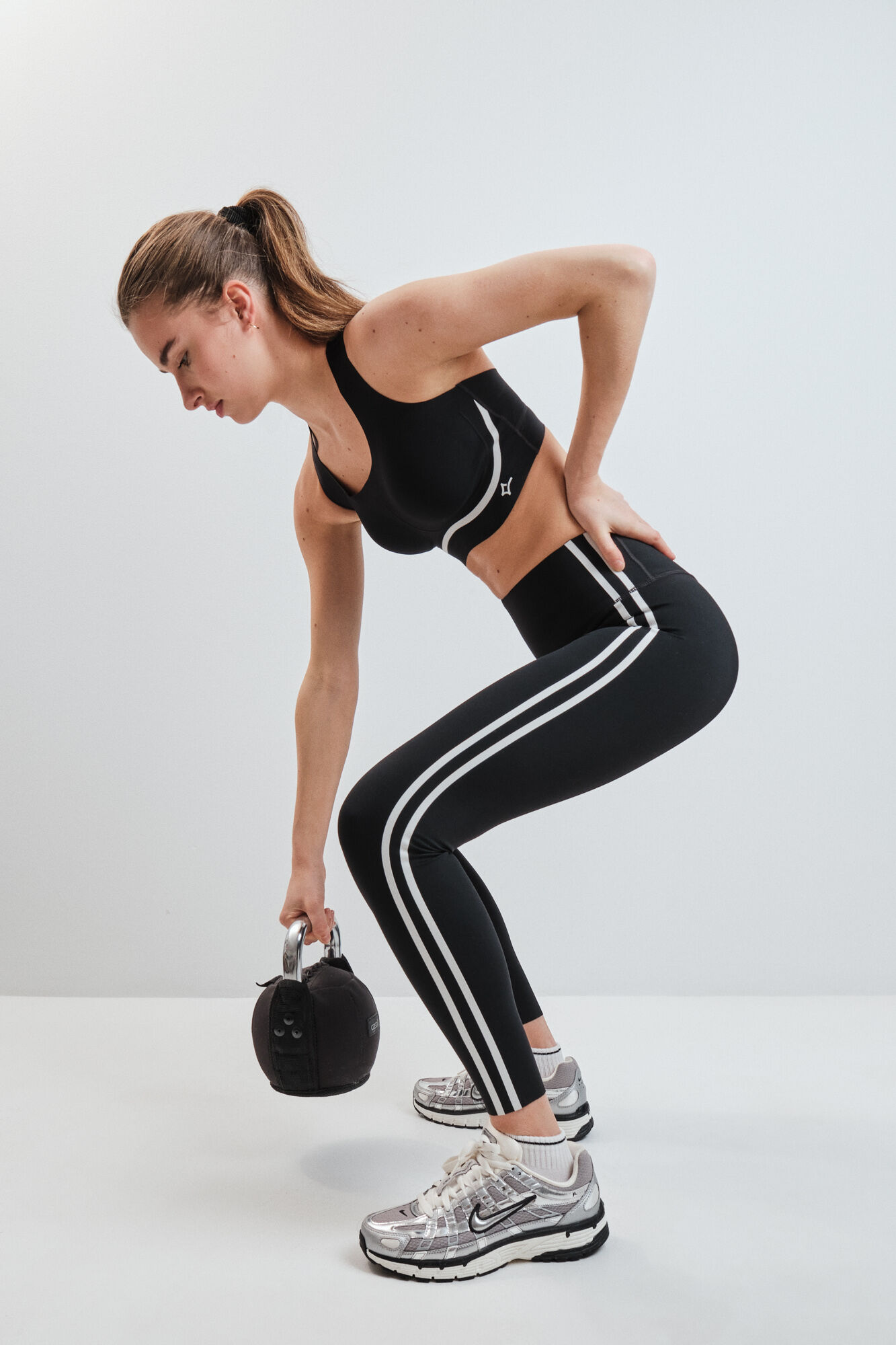 Dash and Stars Leggings COMPRESSIVE largas negras