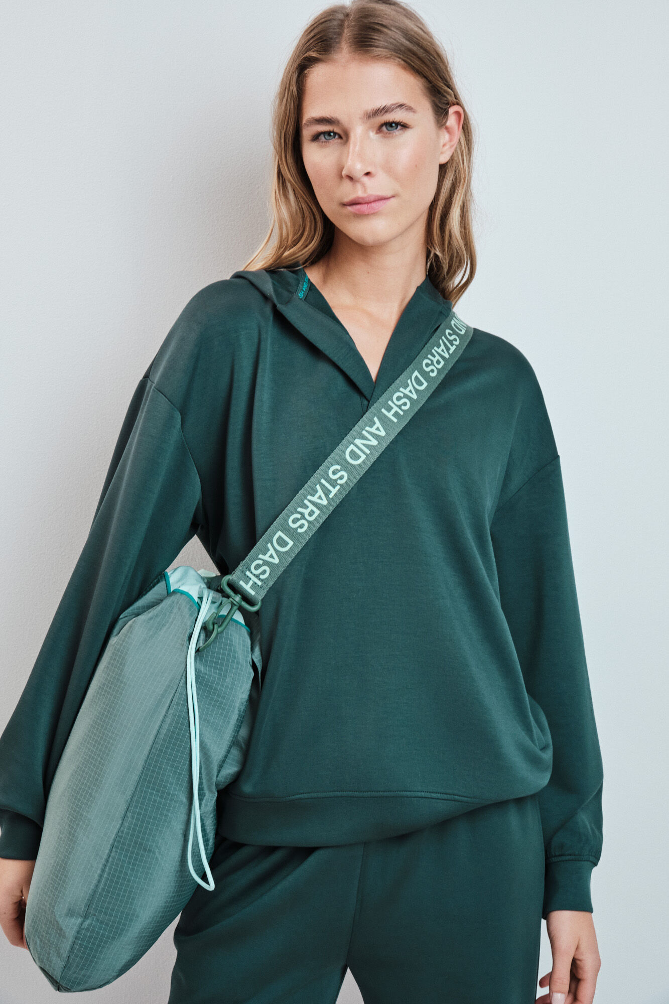 Dash and Stars Bolsa tote acolchada de nylon