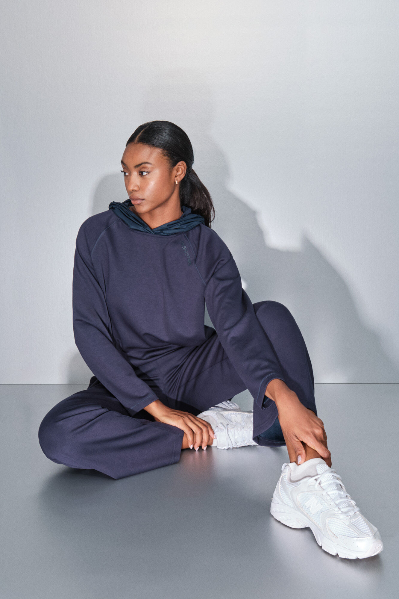 Dash and Stars Sudadera azul oscuro de soft touch