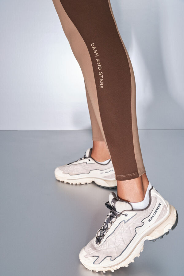 Dash and Stars Pantalón legging con bloques de color 4D STRETCH café