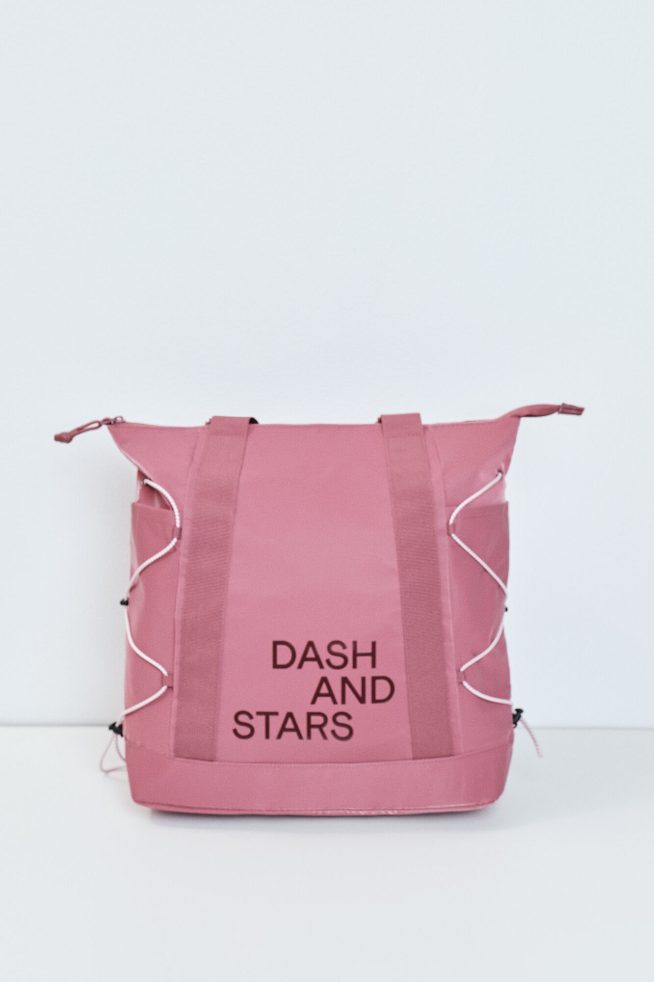Dash and Stars Mochila multiposici&oacute;n negra