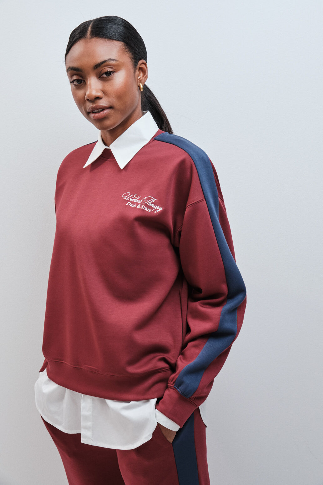 Dash and Stars Sudadera manga larga tacto suave granate