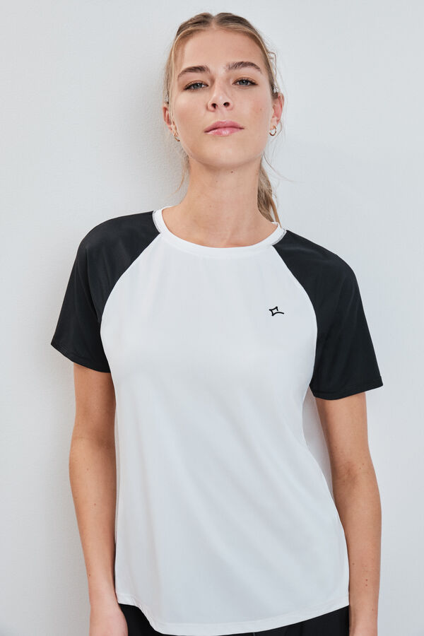 Dash and Stars Playera manga corta contraste blanca beige