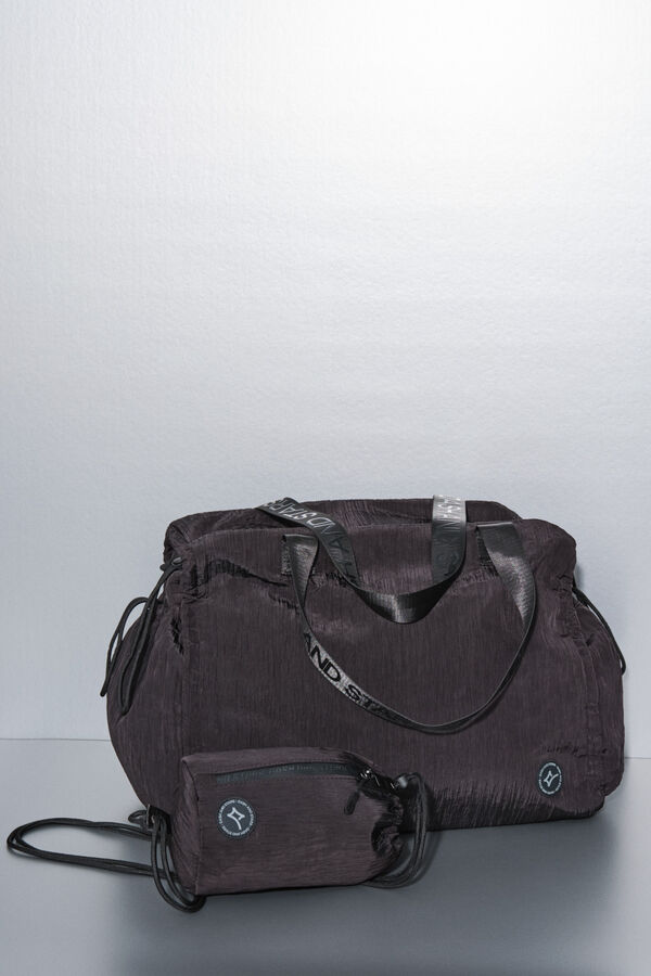 Dash and Stars Bolsa de viaje de nailon con satinado negro . negro