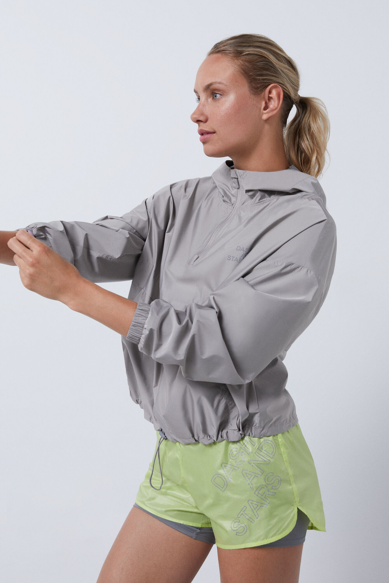 Chamarra canguro wind resistant TODO desde 50 y mas WomenSecret MX