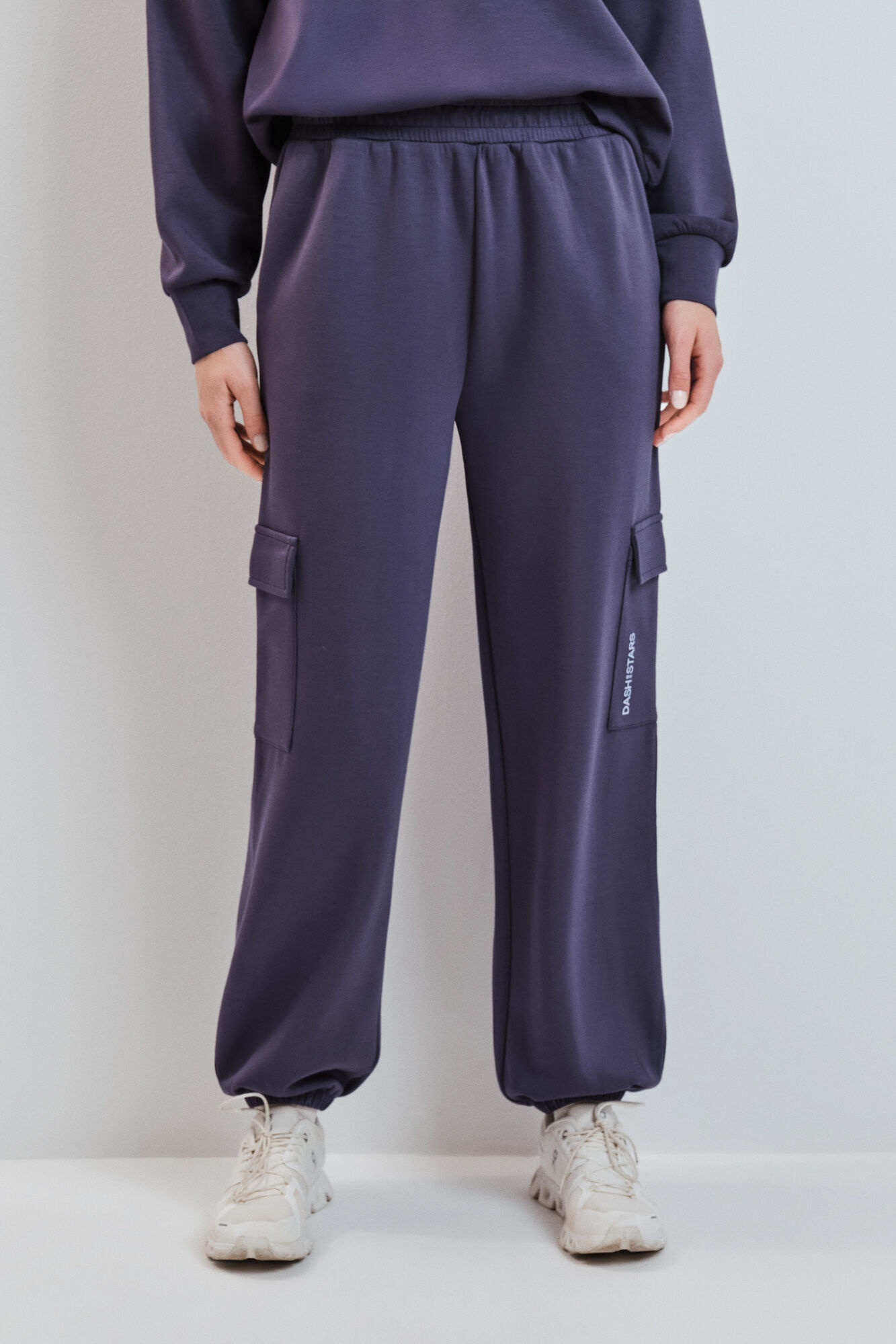 Dash and Stars Pantal&oacute;n largo ancho gris