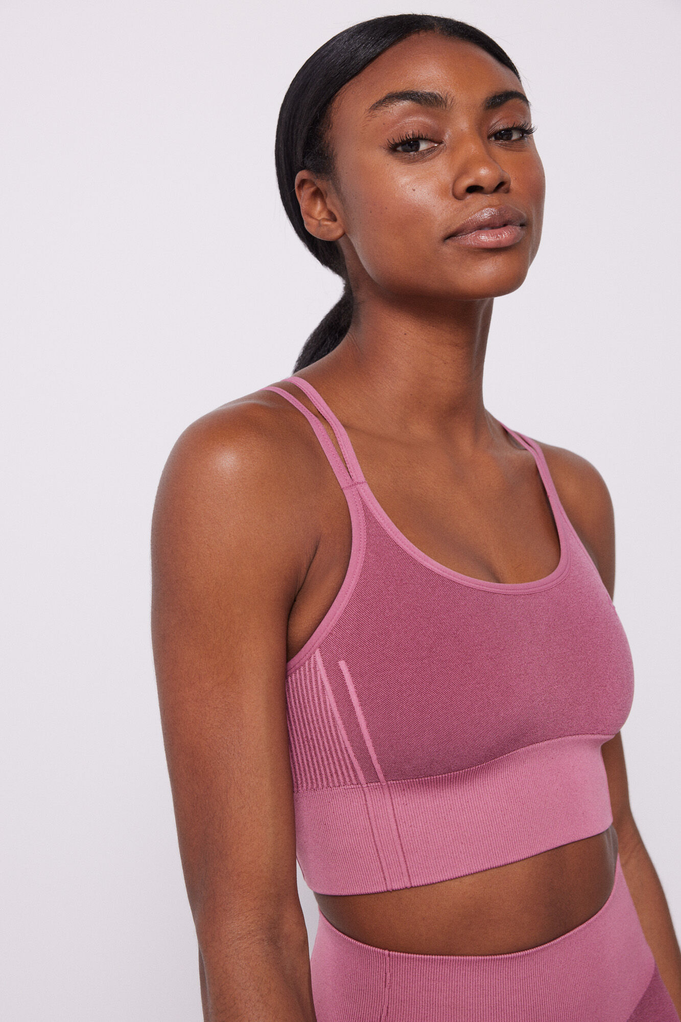 Sujetador deportivo fucsia Seamless Comfort Brasieres deportivos de Dash and Stars WomenSecret MX