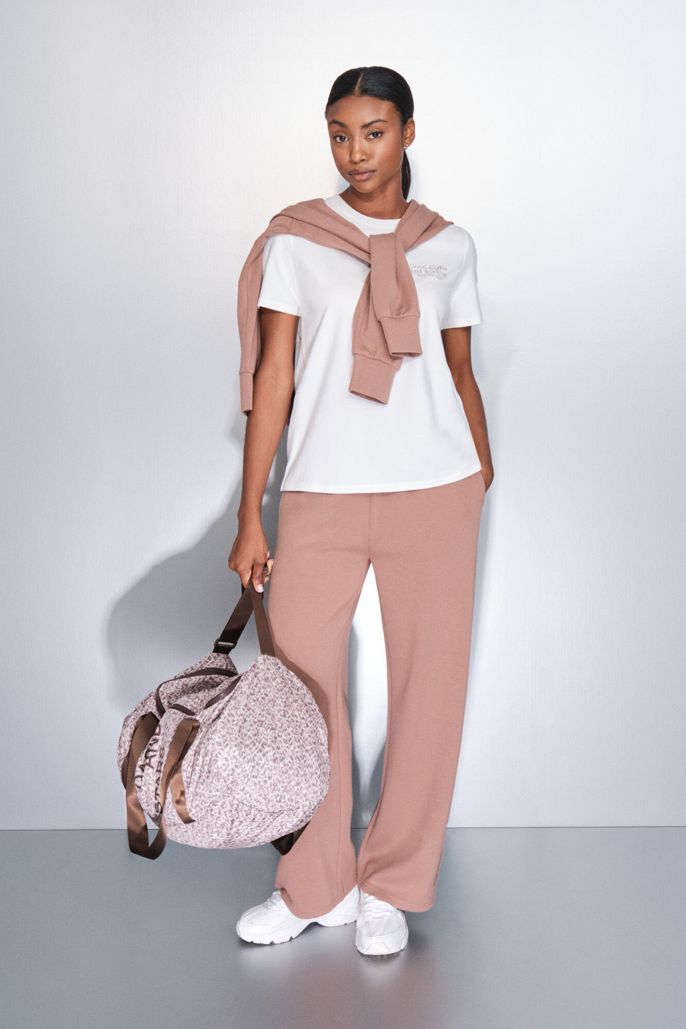 Dash and Stars Playera blanca de manga corta de algod&oacute;n