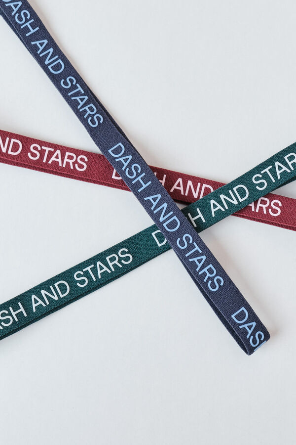Dash and Stars Pack 3 diademas el&aacute;sticas con logo verde