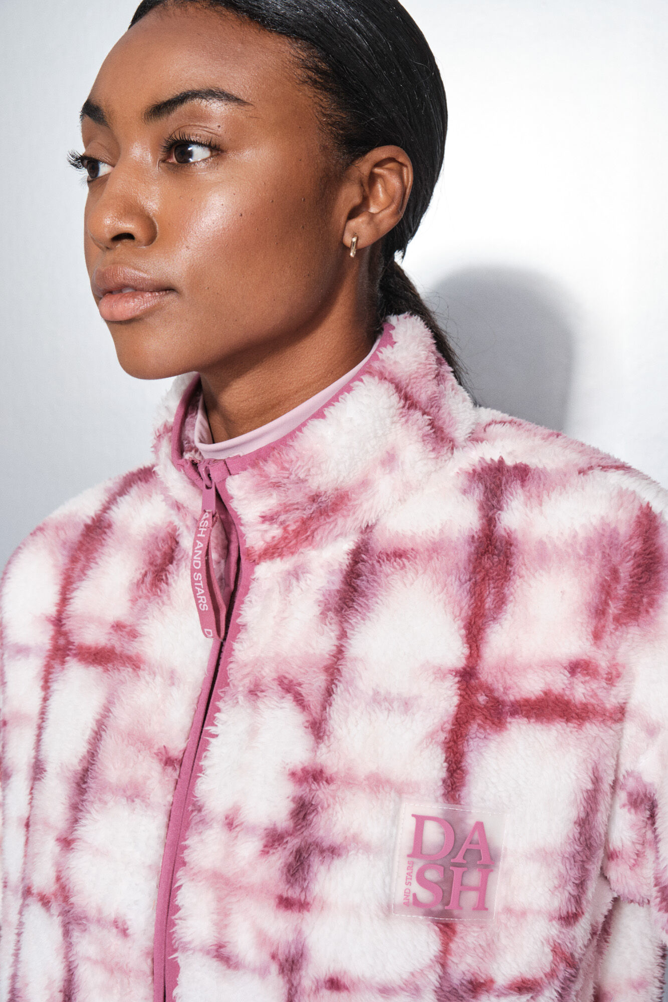Dash and Stars Sudadera polar rosa con cierre. 