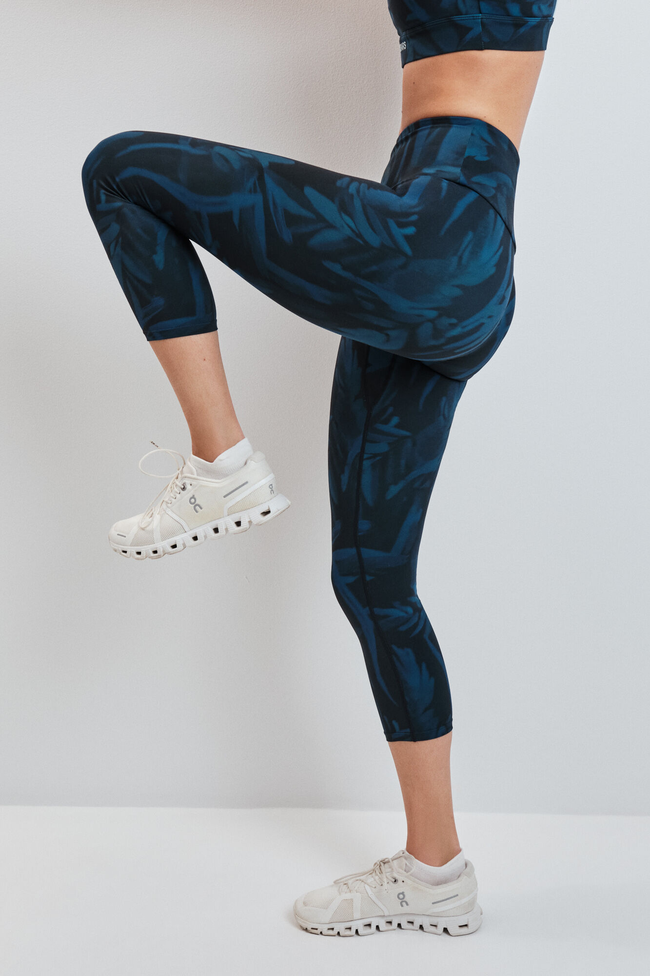 Dash and Stars Leggings capri estampados 4D STRETCH verdes