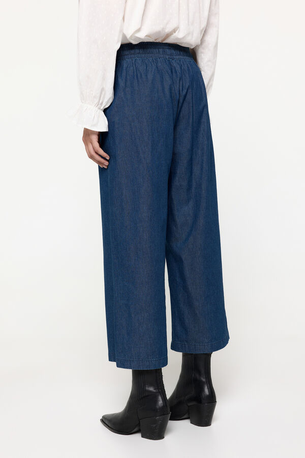 Milano Pantal&oacute;n crop light denim. Azul