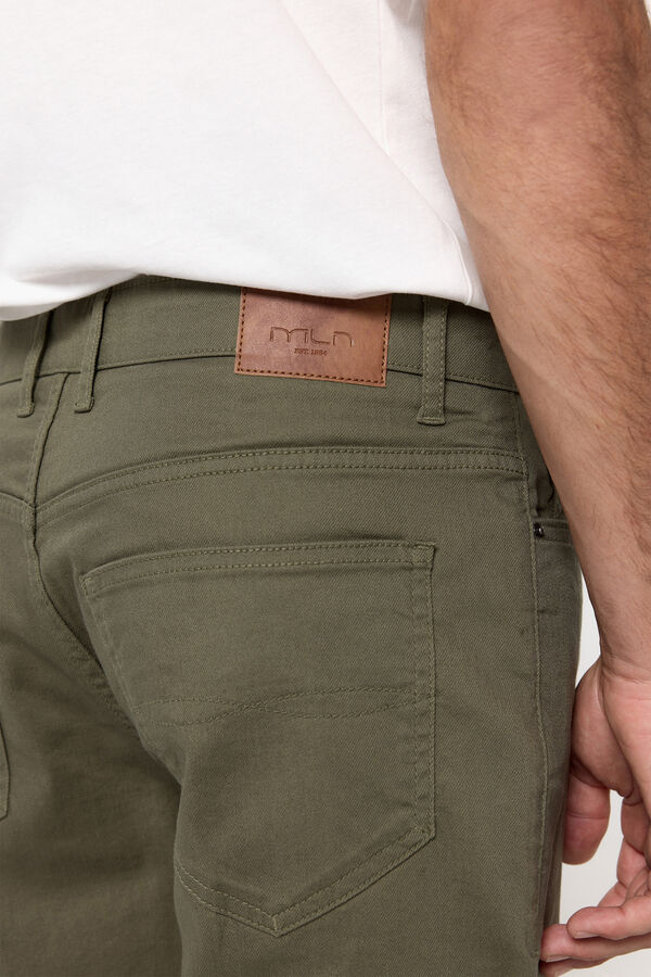 Fifty Outlet Bermudas cinco bolsillos. Kaki Oscuro