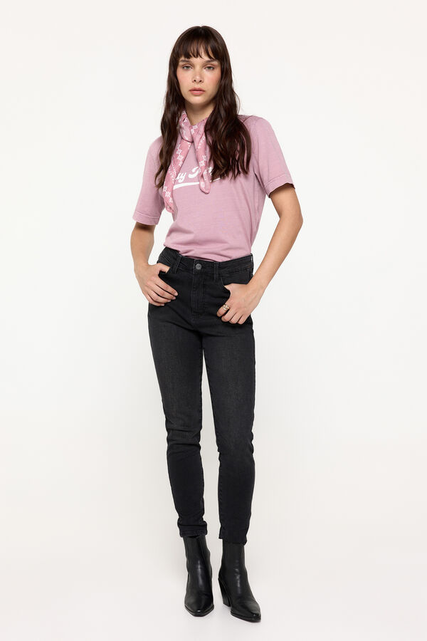 Fifty Outlet Playera estampada efecto lavado. Rosa