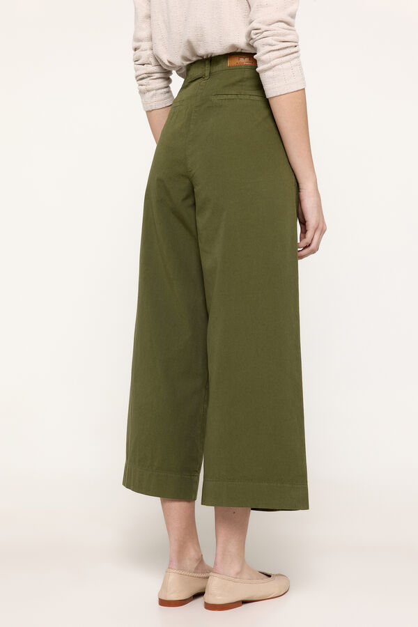Fifty Outlet Pantalón chino crop. Kaki