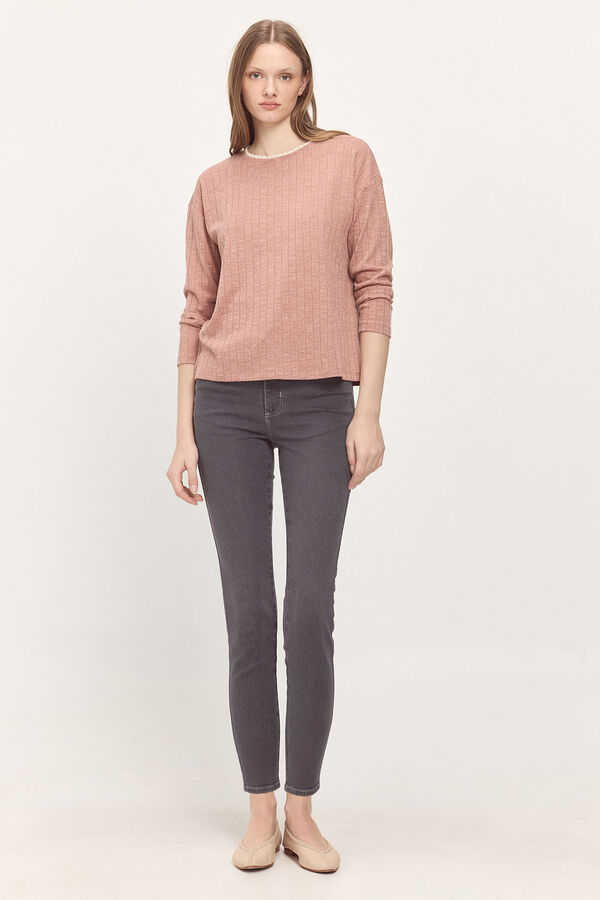 Milano Jersey tacto suave canale con detalle puntilla en el cuello Rosa