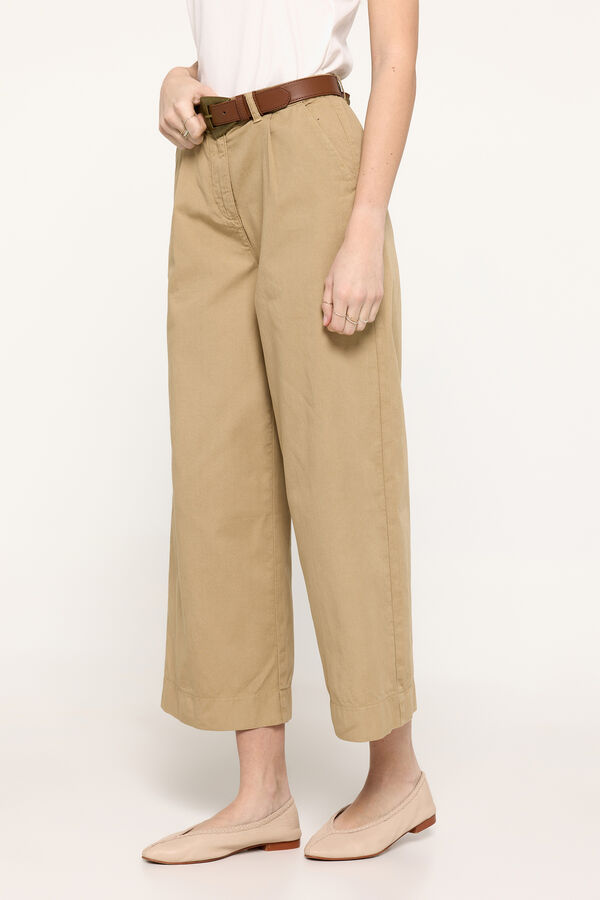 Fifty Outlet Pantalón chino crop. Beige