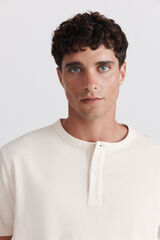 Springfield Playera cuello redondo con botones de piqu&eacute; texturizado blanco