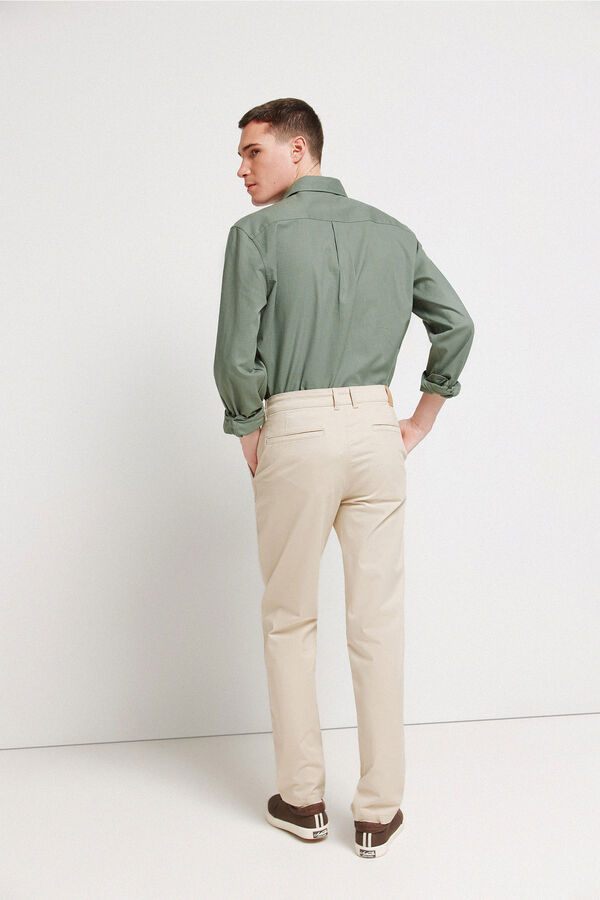 Springfield Pantal&oacute;n chino slim fit de color marfil