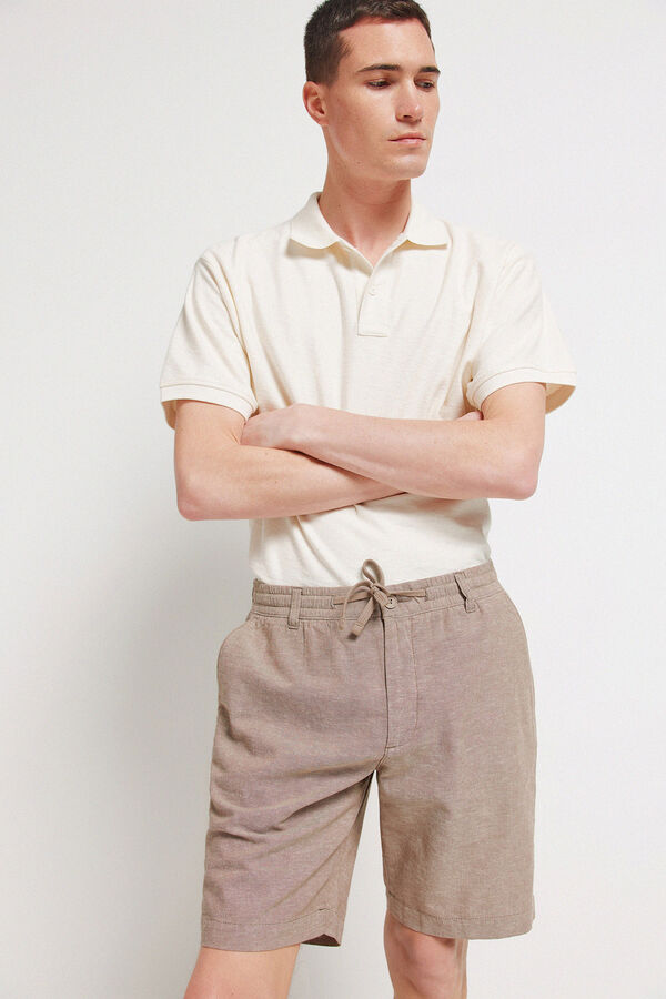 Springfield Bermudas slim fit c&oacute;modas de lino caf&eacute;