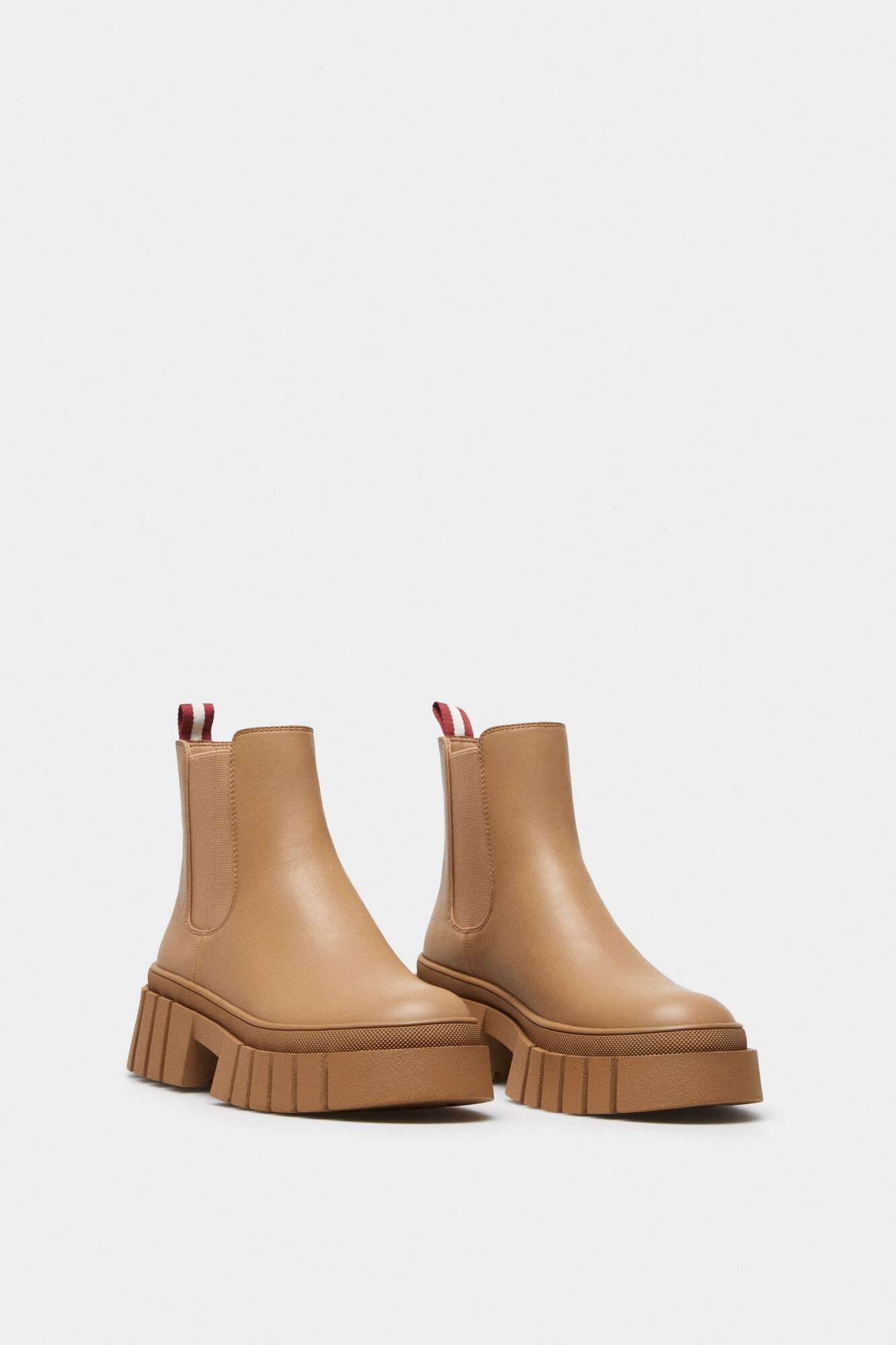 Botin best sale suela track