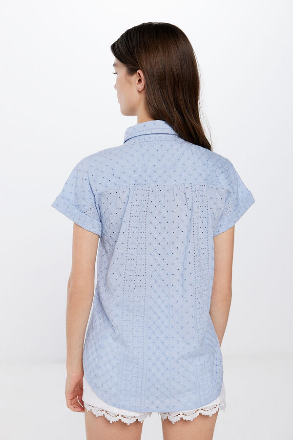 Springfield Blusa Manga Corta Bordado Suizo azul claro