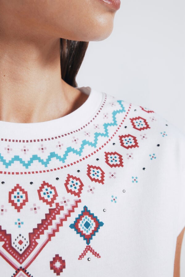 Springfield Playera gráfico étnico posicionado beige