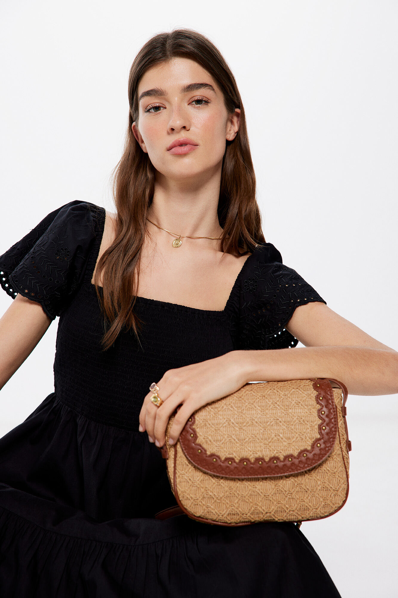 Bolsa bandolera rafia combinada Ropa de mujer WomenSecret MX
