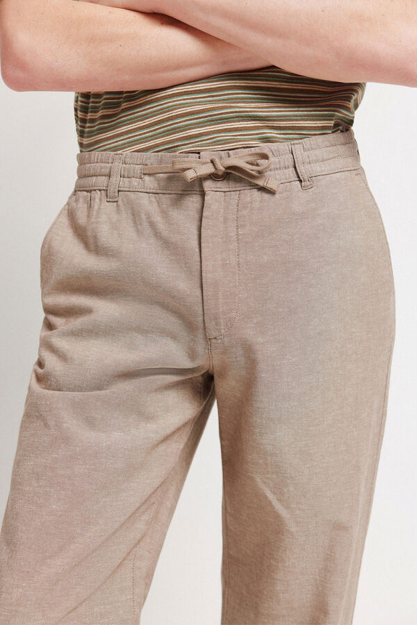 Springfield Pantal&oacute;n chino comfort fit de lino caf&eacute;