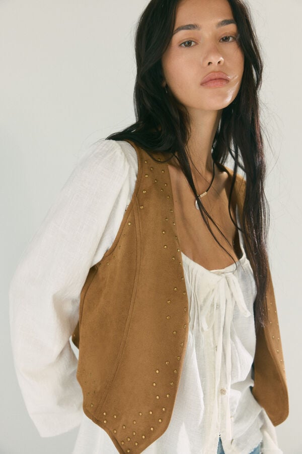 High Spirits Sienna Vest caf&eacute;