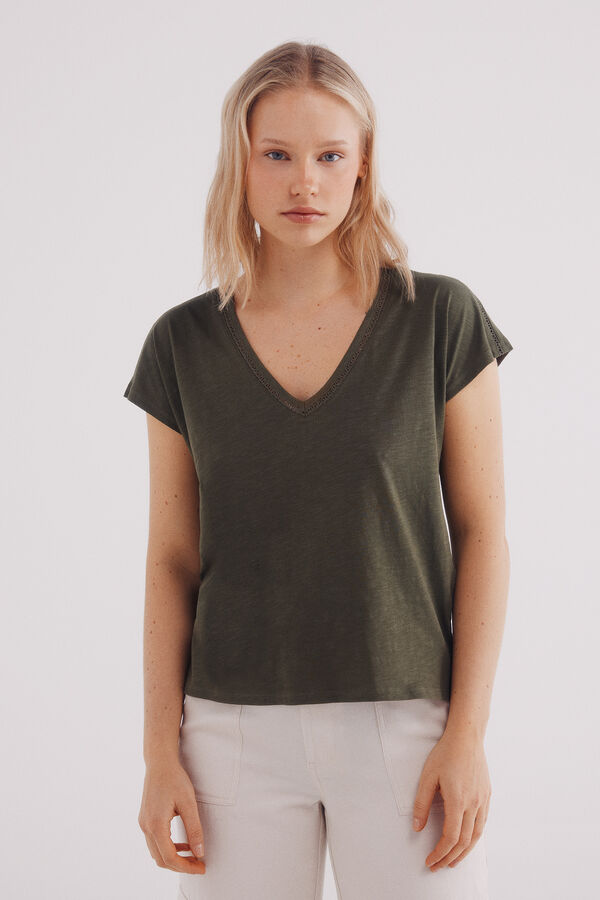Springfield Camiseta escote pico crochet algodón khaki