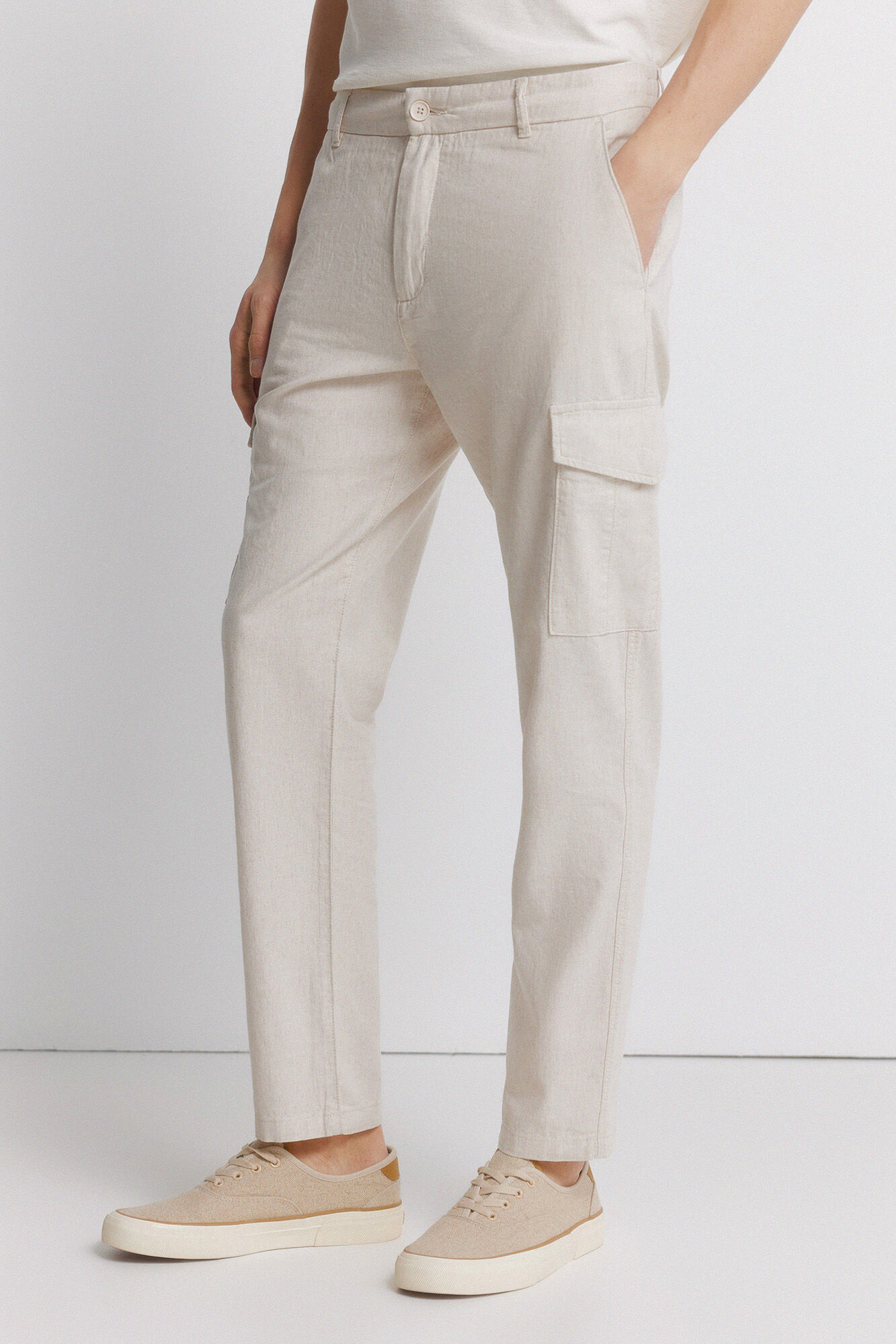 Springfield Pantal&oacute;n cargo slim fit de lino
