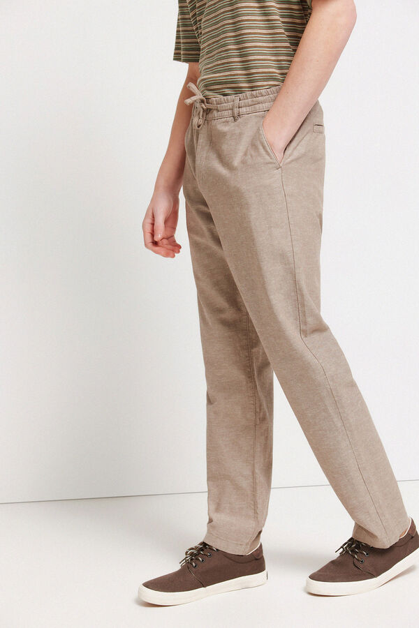 Springfield Pantal&oacute;n chino comfort fit de lino caf&eacute;